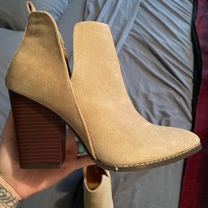 Heeled cowgirl booties western